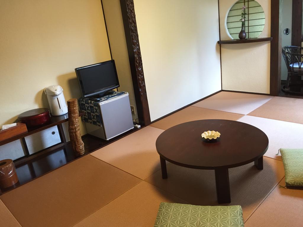 Seifusou Hotel Jufu Szoba fotó